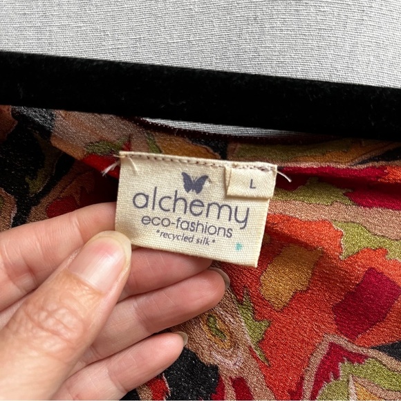 Alchemy recycled silk Asymmetrical Multicolor Top Sz M - Picture 5 of 7